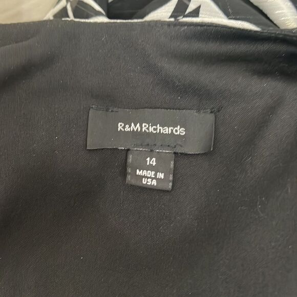 R&M Richard’s Dress Size 14 V Neck Short Sleeve Lined Midi Black Silver Metallic - Picture 8 of 10